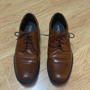 Men dress shoes Dockers size 10 brown